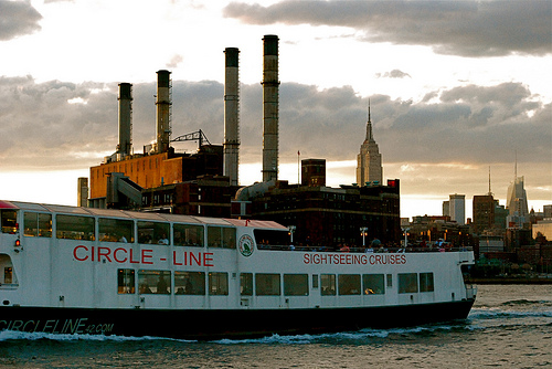 Photo of Circle Line and the Empire State Building, New York