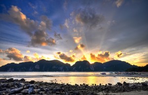 Phi Phi Island, Sunset on Tonsai Bay