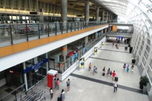 Dall’Aeroporto di Hong Kong al Centro: i 4 Mezzi Più Veloci ed Economici per Raggiungere Hong Kong dall’Aeroporto