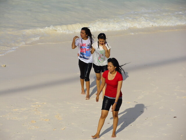 Indonesian Girls on the beach of Pantai Bira, South Sulawesi, Indonesia