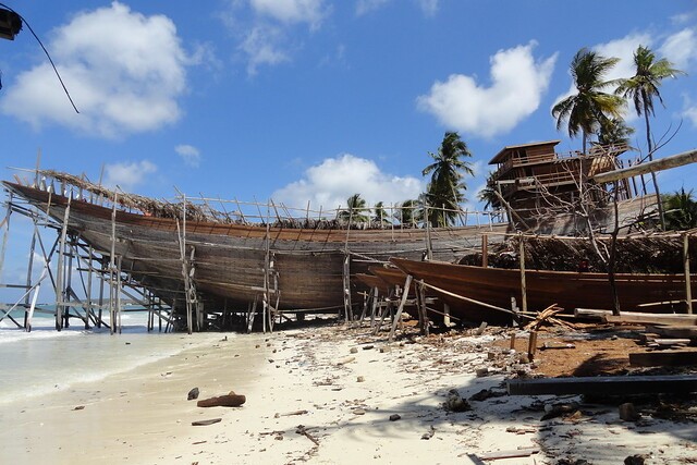 Pantai Bira, i Costruttori di Barche Tradizionali Phinisi: la Photogallery
