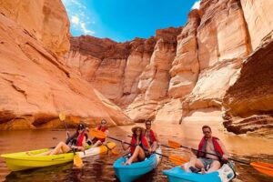 Le Migliori Escursioni in Kayak sul Lago Powell