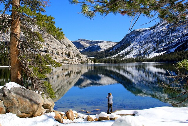 Tenaya Lake, Tioga Road, Yosemite National Park, California