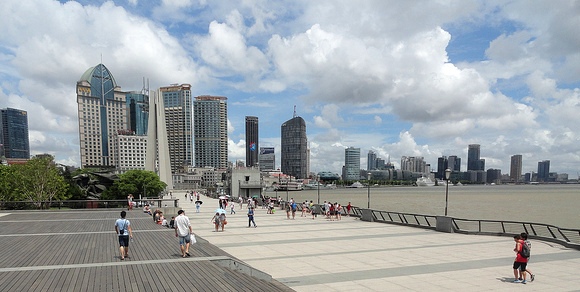 From the central section of the Bund looking North, Shanghai
