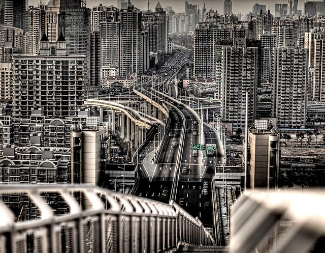 Guida ai Trasporti a Shanghai: Come Utilizzare Metropolitana e Taxi