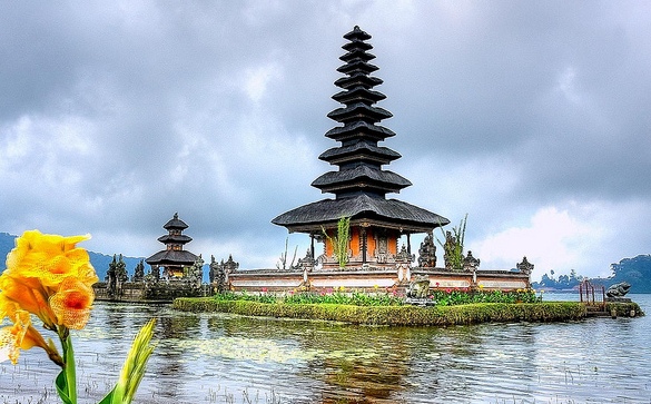 Guided Tour to Pura Ulun Danu Temple, Bedegul, Lake Bratan, Bali
