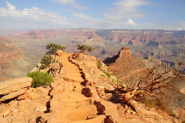 Escursione a Cedar Ridge sul South Kaibab Trail nel Grand Canyon National Park in Arizona