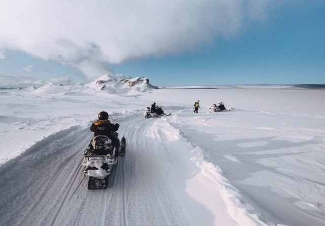 Mountaineers of Iceland Snowmobile Tour, Langjökull Glacier, Iceland