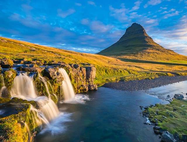 Snaefellsnes Peninsula Tour: Full Day Trip from Reykjavík to Admire the Iconic Mount Kirkjufell