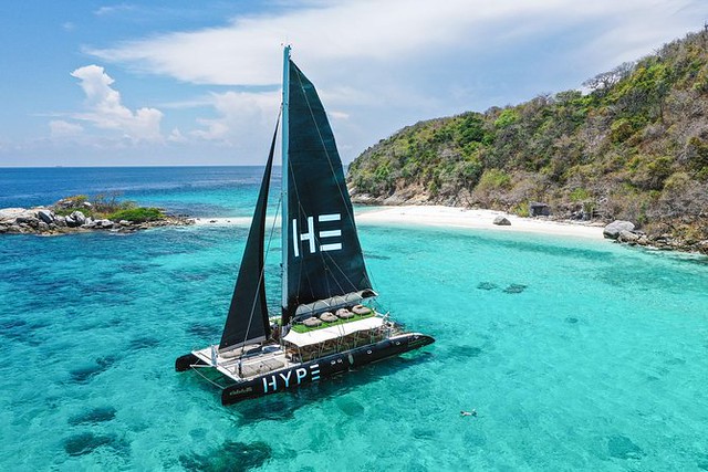 HYPE Boat Club Tour by Luxury Catamaran to Coral Island and Racha Island from Phuket