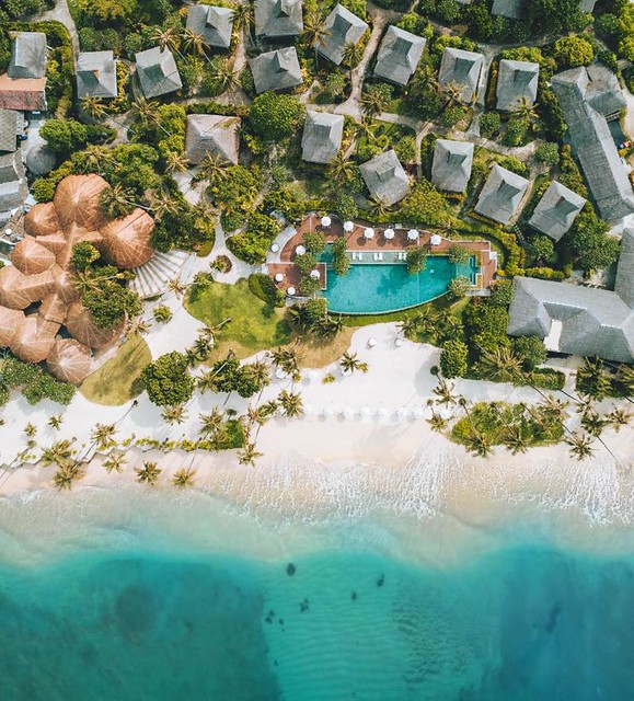SAii Phi Phi Island Village: il Più Completo Resort di Lusso per Famiglie a Phi Phi Don