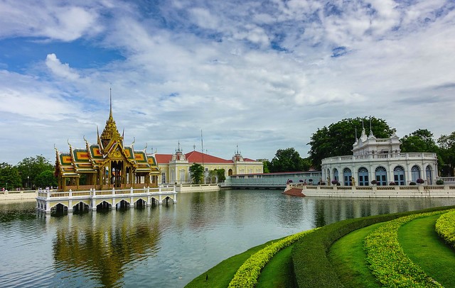 Bang Pa-In Palace, near Ayutthaya, Thailand