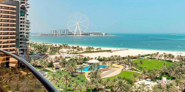 Royal Méridien Beach Resort & Spa: Parco, Piscine e Tanti Servizi sulla Spiaggia di Dubai Marina