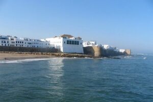 Asilah: Cosa Vedere, Dove Dormire e le Spiagge Più Belle