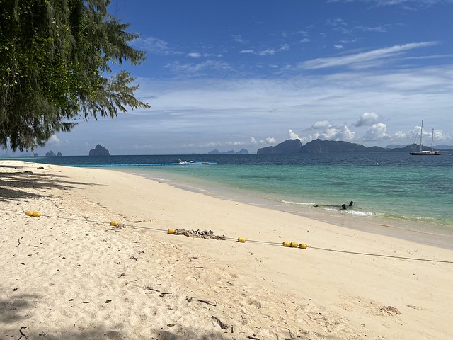 Perché Andare a Koh Kradan | L'Isola di Koh Kradan: Spiagge e Mare da Favola in Thailandia Perché Andare a Koh Kradan | L'Isola di Koh Kradan: Spiagge e Mare da Favola in Thailandia