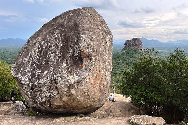 Visitare Pidurangala Rock a Sigiriya
