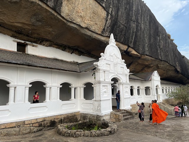 Breve (anzi Brevissima) Storia di Dambulla e Perché Andarci | Le Grotte di Dambulla: Visitare il Dambulla Cave Temple nello Sri Lanka Breve (anzi Brevissima) Storia di Dambulla e Perché Andarci | Le Grotte di Dambulla: Visitare il Dambulla Cave Temple nello Sri Lanka