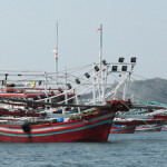 Un grande peschereccio nella baia di Corokok Fishing boat, Corokok fishong village, Sumatra, Indonesia