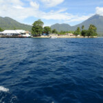 Il pier di Rum a Pulau Tidore Approaching Rum pier in Pulau Tidore in the Maluku Archipelago