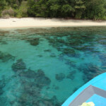 Calette selvagge e senza nome... Unnamed Beach in the Molucca Sea in Indonesia