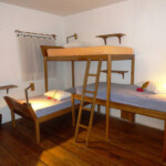 Una delle accoglienti camere del Coral Eye, Pulau Bangka Cozy Room at Coral Eye Resort in Bangka Island Sulawesi Indonesia