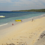 Pantai Bara vista da Pantai Bira View of Pantai Bara from Pantai Bira, To Go Walk on Beach