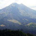 Vulcano Batur dalla strada tra Kintamani e Batur, Bali Mount Batur from the Road between Kintamani and Batur in Bali