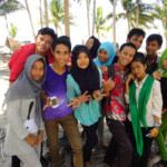 Ragazzi indonesiani ad Apatana Young Indonesian boys and girls near Apatana in Selayar Island in South Sulawesi in Indonesia