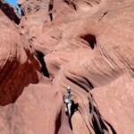 Poi tocca alla sua mamma Down into the Slot of Waterholes Canyon near Page in Arizona