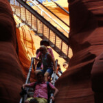 Le scale di accesso al Lower Antelope Stairs to access Lower Antelope Canyon near Page in Arizona