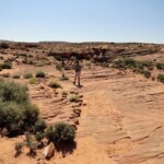 L’escursione al Waterholes ha inizio! The path to the Entrance of Waterholes Canyon near Page in Arizona