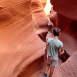 Di nuovo nella sezione inferiore dello slot Waterholes Canyon Slot Canyon near Page in Arizona