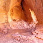 E finalmente appare qualcosa A Virtually Unknown and Unspoiled Anasazi Cliff Dwelling on top of Rock Door Mesa