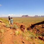 La Monument Valley Monument Valley from Tear Drop Arch and Hidden Ruin Hike
