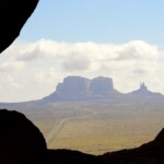 La Monument Valley da Teardrop Arch Monument Valley from Teardrop Arch
