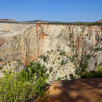 Iniziamo la discesa lungo l’Observation Point Trail Going down to Zion Canyon from Observation Point in Zion National Park in Utah
