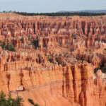 Magia… Going down into Bryce Amphitheater from Bryce Point in Bryce Canyon National Park in Utah