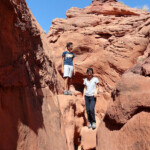 All’inizio salirò sopra i massi fino a raggiungerne l’estremità… Near the key point of Spooky Gulch in the Dry Fork of Coyote Gulch in Grand Staircase Escalante National Monument in Utah USA