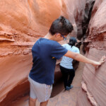 Improvvisamente si stringe Near the upper entrance of Spooky Slot Canyon in Grand Staircase Escalante National Monument in Utah USA