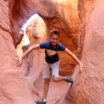 L’arco di Peek-a-Boo Double arch of Peek-A-Boo Slot Canyon the Dry Fork of Coyote Gulch in Grand Staircase Escalante NM in Utah USA