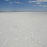 Guardando verso est Looking East from Bonneville Salt Flats near Wendover Utah United States of America
