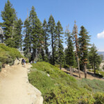 Si inizia la gita! First section of Panorama Trail below Glacier Point Yosemite NP California USA