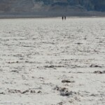 Mi attardo… Back to the trailhead Badwater Salt Flats Hike Death Valley National Park California USA