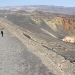 E’ l’unico vero tratto di salita di tutta la gita First section of Ubehebe Crater Loop Death Valley National Park California USA