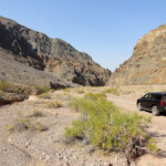 Ci avviciniamo all’entrata del Titus Canyon Near the entrance of Titus Canyon in Death Valley National Park California