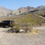 Finalmente siamo in basso Not far from Leadfield Ghost Town on Titus Canyon Road in Death Valley National Park California