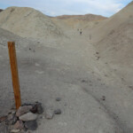 Abbiamo iniziato la gita alle 18… Walking the second section of Badlands Loop Trail Death Valley National Park California USA