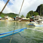 Ci allontaniamo dalla spiaggia di El Nido Beach El Nido Village Palawan Island Philippines