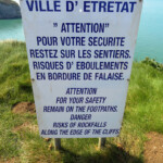 I cartelli ci sono... Risks of Rockfalls, Etretat, Falaise Aval, Normandie, France