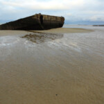 Arromanches: gli enormi cassoni del porto artificiale Second World War Port, Arromanches, Normandy, France